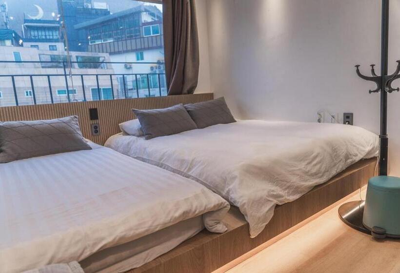 디럭스 패밀리 룸, Myeongdong Artmonstay