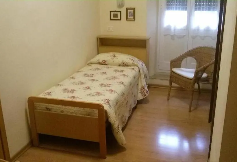 スタンダードシングルルーム, Albergo Capriolo