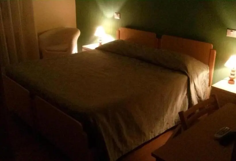 スタンダード４人部屋, Albergo Capriolo