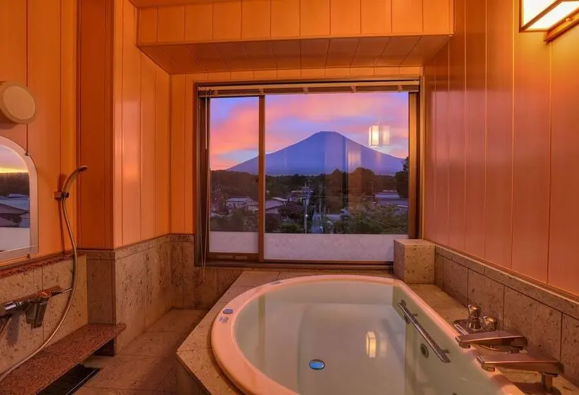 クラシックスイート, Fuji Matsuzono