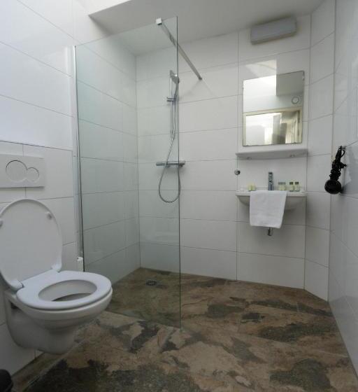 استودیوی لوکس, Plantage Garden Apartments