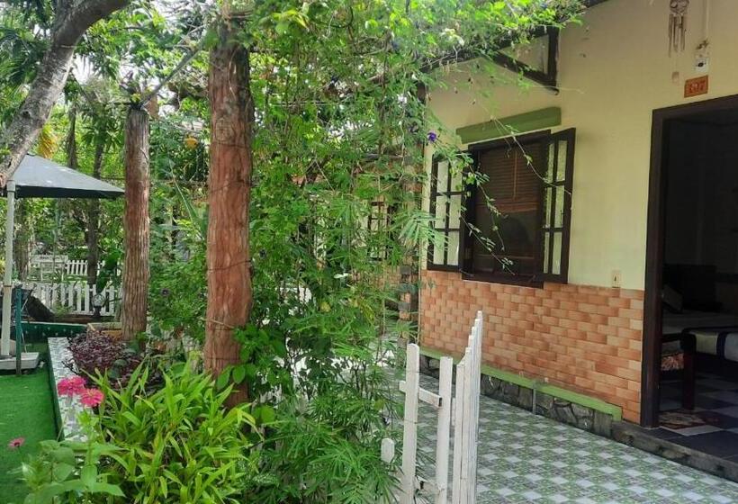 ویلای استاندارد با چشم‌انداز باغ, Thanh Dat Resort