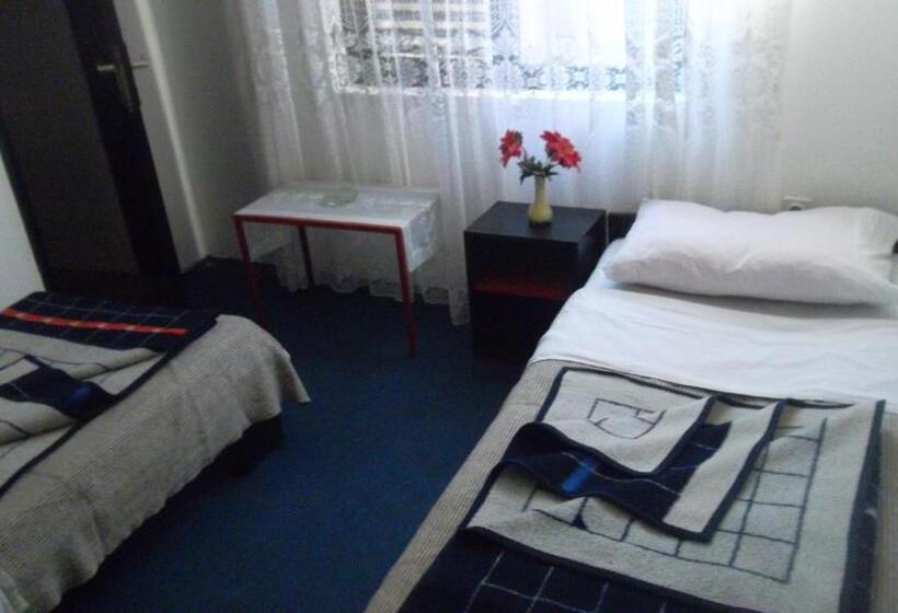 标准间, Motel Hrasno