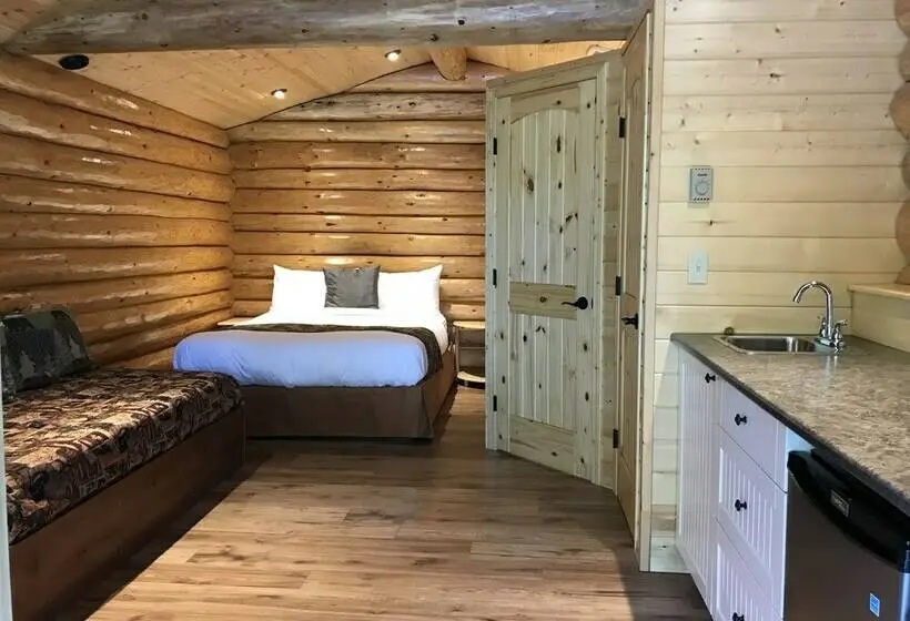 Maja/Mökki, Port Hardy Cabins