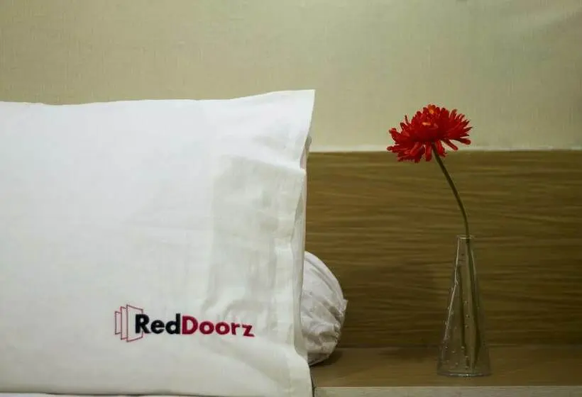 Habitación Estándar, Reddoorz @ Sersan Bajuri