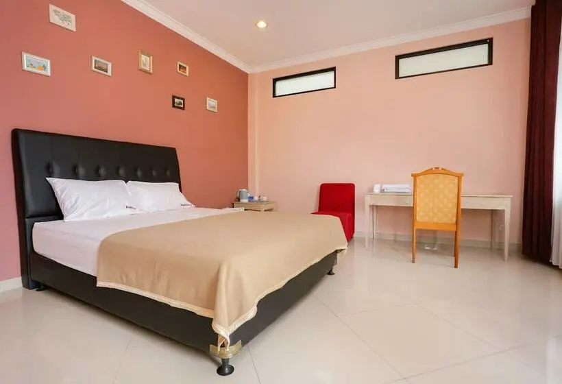 Habitación Estándar, Reddoorz @ Sersan Bajuri