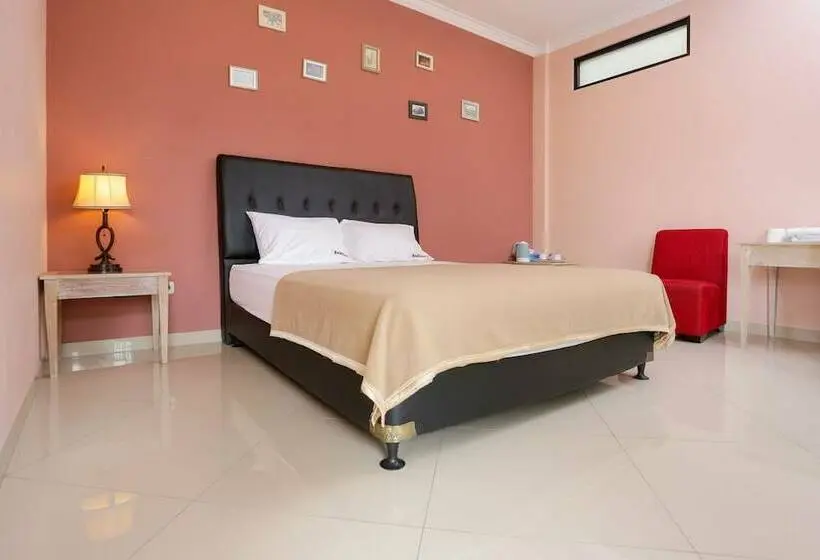 Habitación Estándar, Reddoorz @ Sersan Bajuri