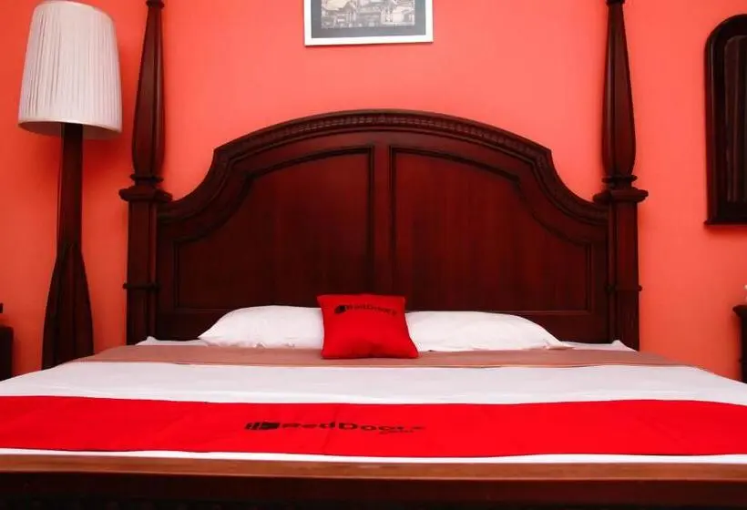 Habitación Deluxe, Reddoorz @ Sersan Bajuri