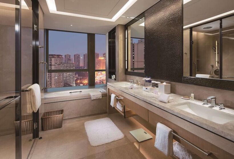 جناح ديلوكس, Hilton Chengdu Longquanyi