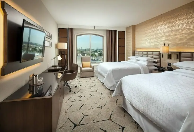 クラブルーム, Sheraton Los Angeles San Gabriel