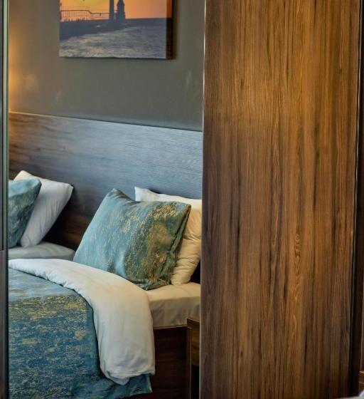 اتاق استاندارد با چشمانداز دریا, Sky Inn Batumi