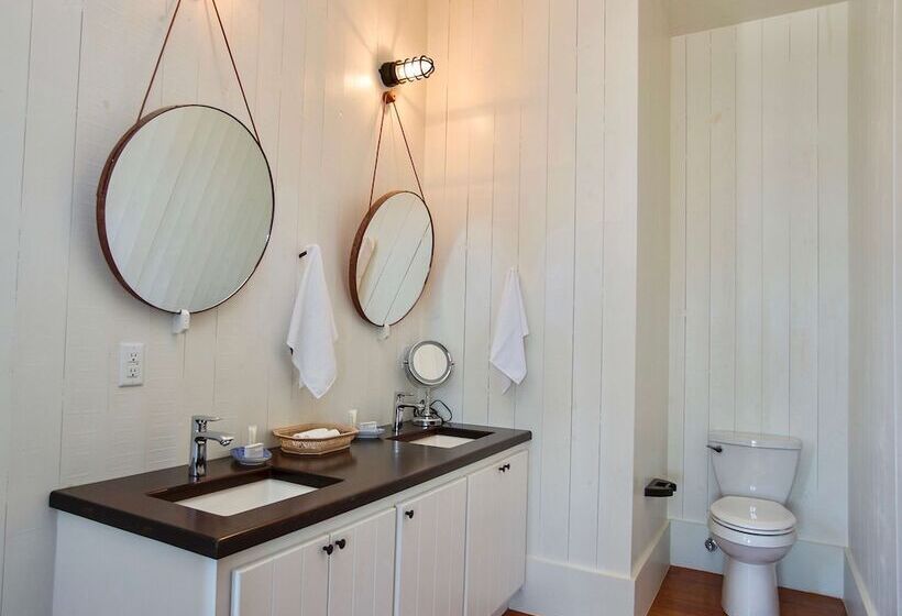 Дом 3 Спальни, Mahogany Bay Resort & Beach Club, Curio Collection By Hilton