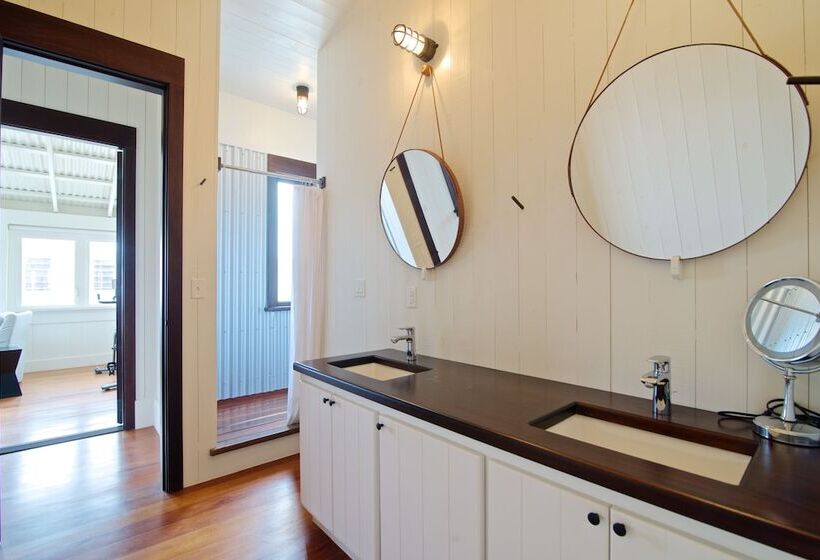 Дом 3 Спальни, Mahogany Bay Resort & Beach Club, Curio Collection By Hilton