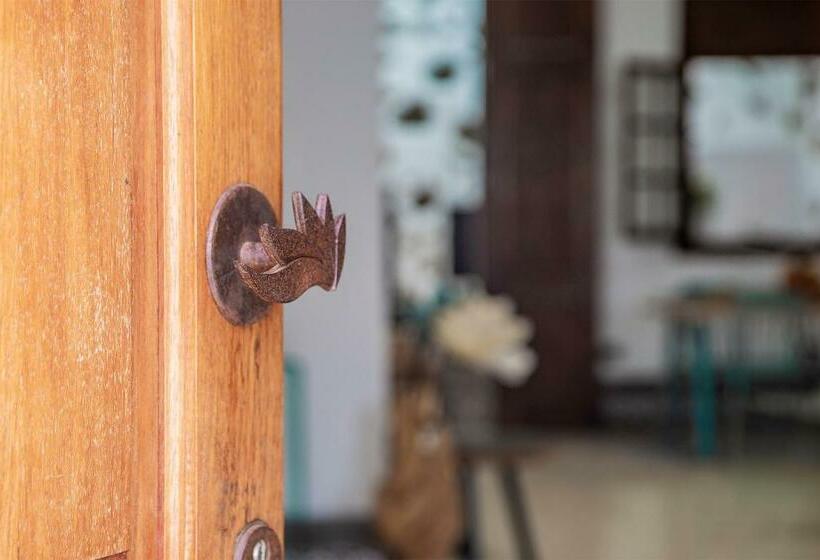 Deluxe Suite, El Charco Suites