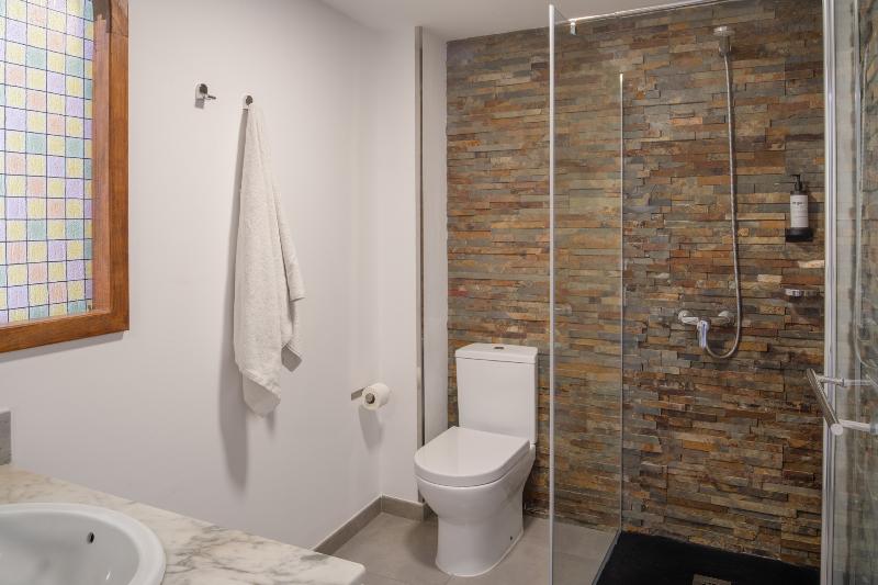 豪华套房, El Charco Suites