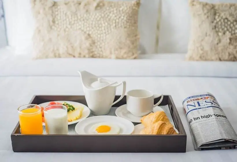 プールの見えるデラックスルーム, Citrus Grande Hotel Pattaya By Compass Hospitality
