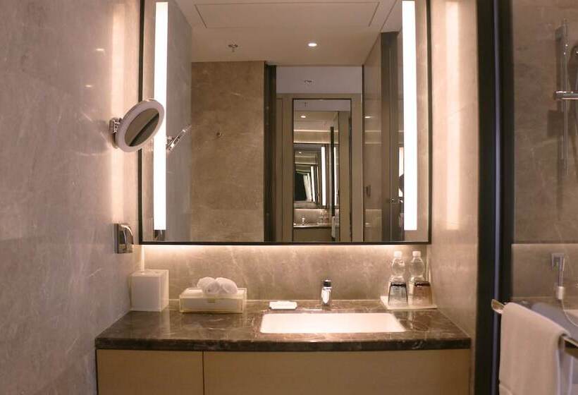 Quarto Deluxe, Courtyard By Marriott Shanghai Hongqiao