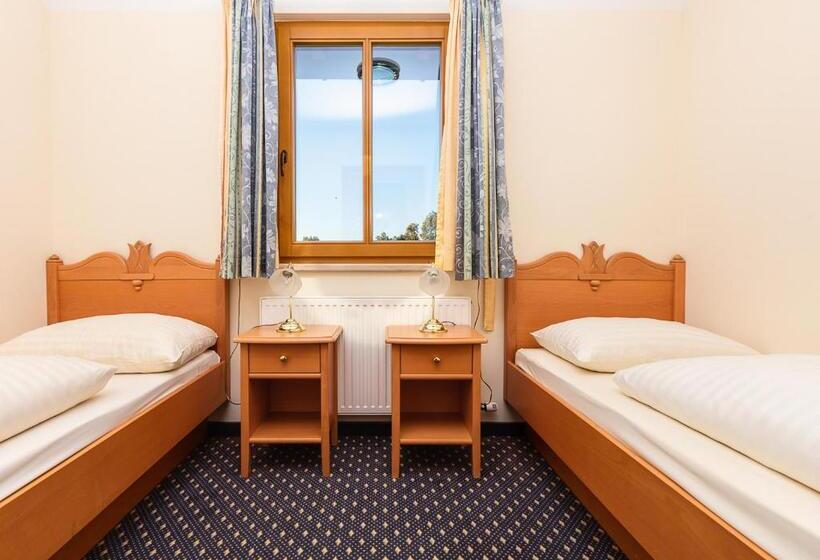 2 Bedrooms Suite 2 Bedrooms Lake View, Fasching