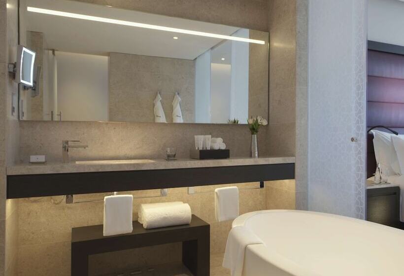 اتاق لوکس با چشمانداز دریا, Kempinski Hotel Muscat