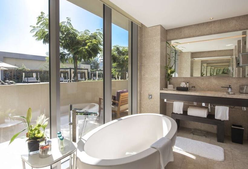 اتاق لوکس با چشمانداز دریا, Kempinski Hotel Muscat