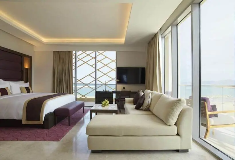 اتاق لوکس با چشم‌انداز دریا, Kempinski Hotel Muscat