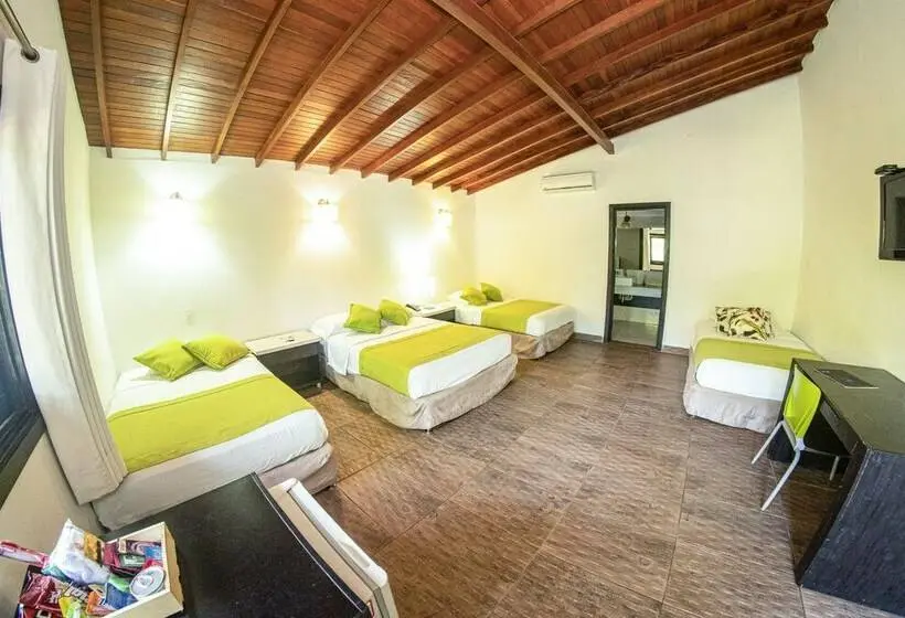 スタンダード４人部屋, La Ardilla De Santa Fe