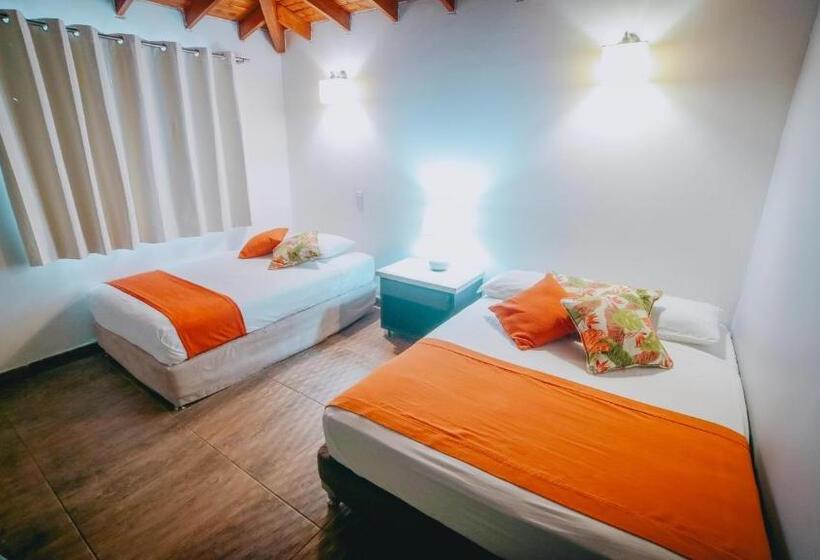 اتاق استاندارد سه نفره, La Ardilla De Santa Fe