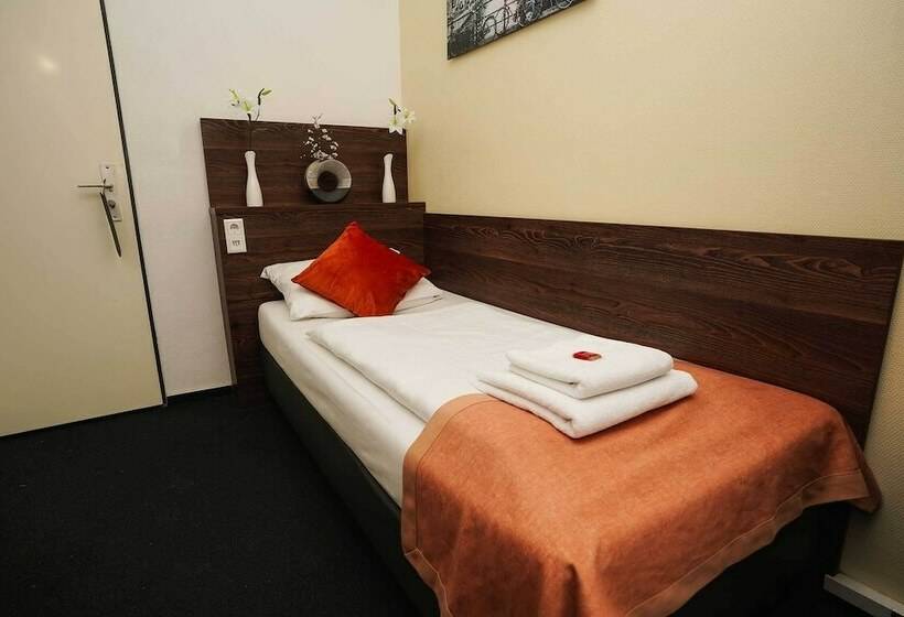 スタンダードシングルルーム, Little Paris