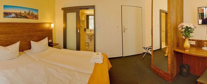 スタンダードルーム, Little Paris