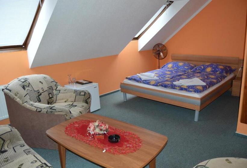 آپارتمان 1 خوابه, Paradise