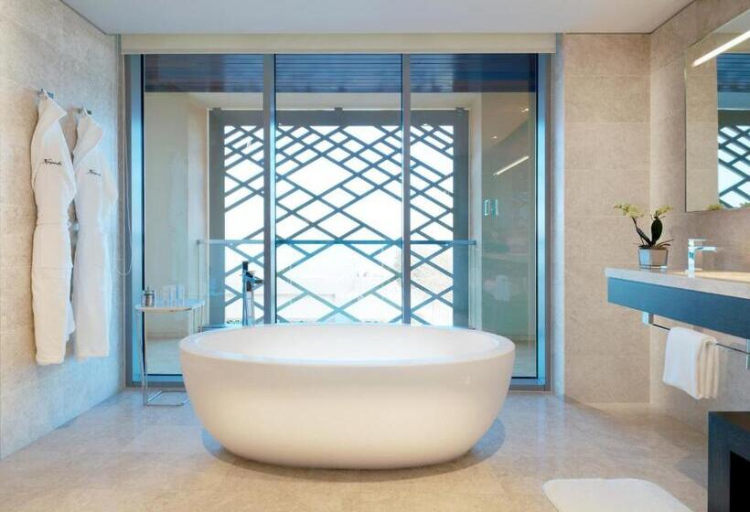 Deluxe Suite Sea View, Kempinski Hotel Muscat