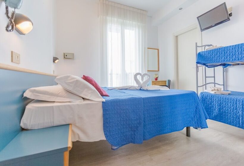 클래식 4인 룸, Eiffel