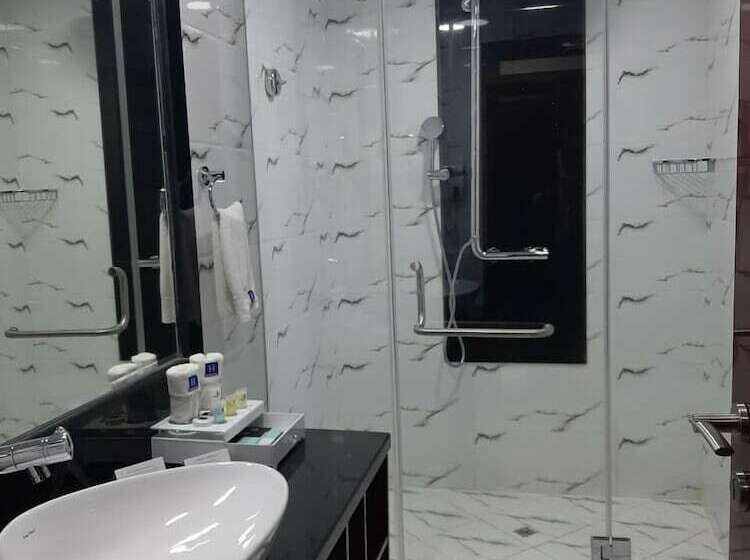 اتاق استاندارد, Golden Tulip Headington