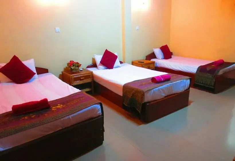 اتاق استاندارد سه نفره, Kampot Guesthouse
