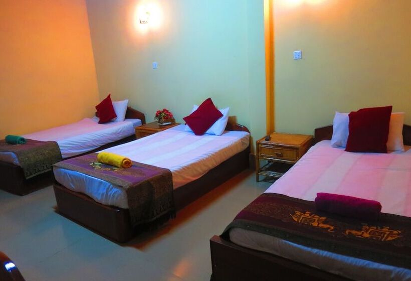 غرفة قياسية ثلاثية, Kampot Guesthouse