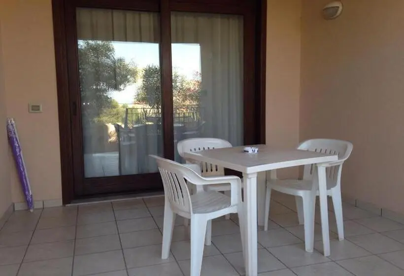 スタンダードスタジオ, Moresco Resort
