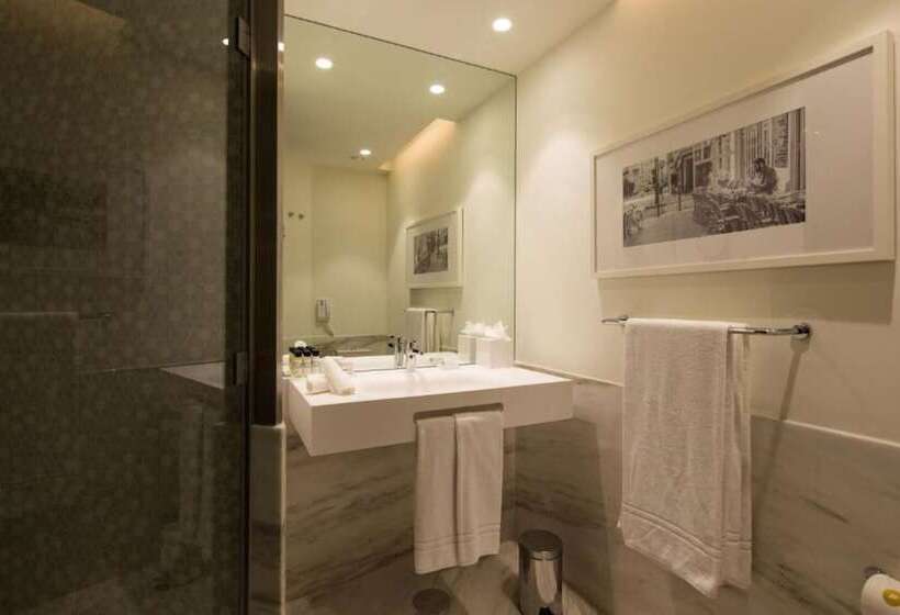 اتاق لوکس, Pestana Porto A Brasileira, City Center & Heritage Building