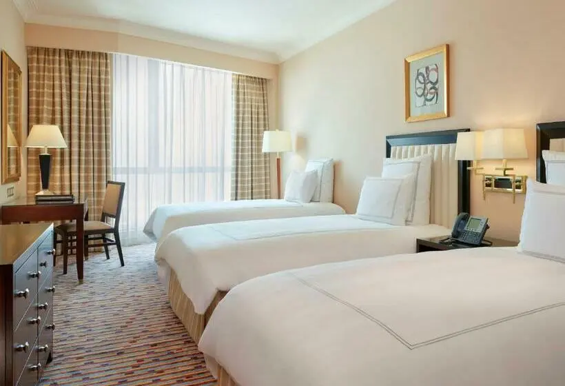 اتاق استاندارد چهار تخته, Swissotel Al Maqam Makkah
