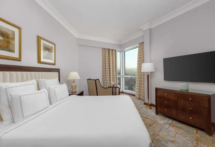 Junior Suite City View
