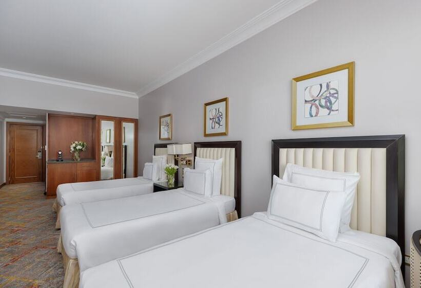 اتاق پریمیوم سه تخته, Swissotel Al Maqam Makkah