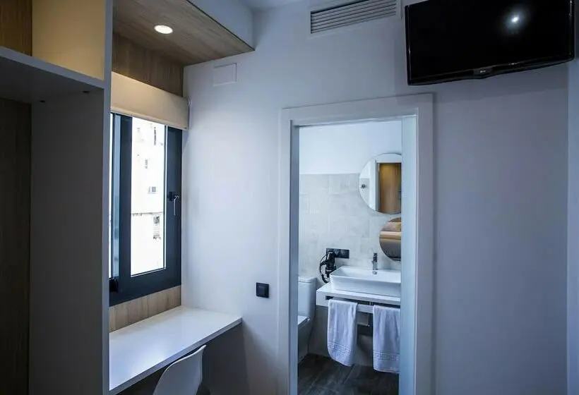 اتاق استاندارد یک نفره, Hostal Sevilla Santa Justa   Adults Only