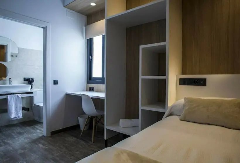 اتاق استاندارد یک نفره, Hostal Sevilla Santa Justa   Adults Only