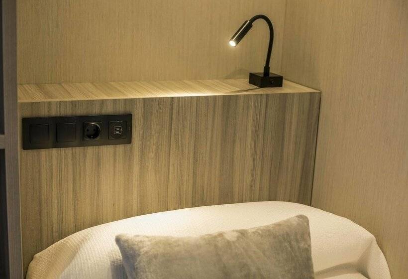 اتاق استاندارد یک نفره, Hostal Sevilla Santa Justa   Adults Only