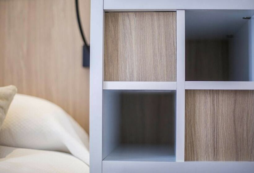 اتاق استاندارد یک نفره, Hostal Sevilla Santa Justa   Adults Only