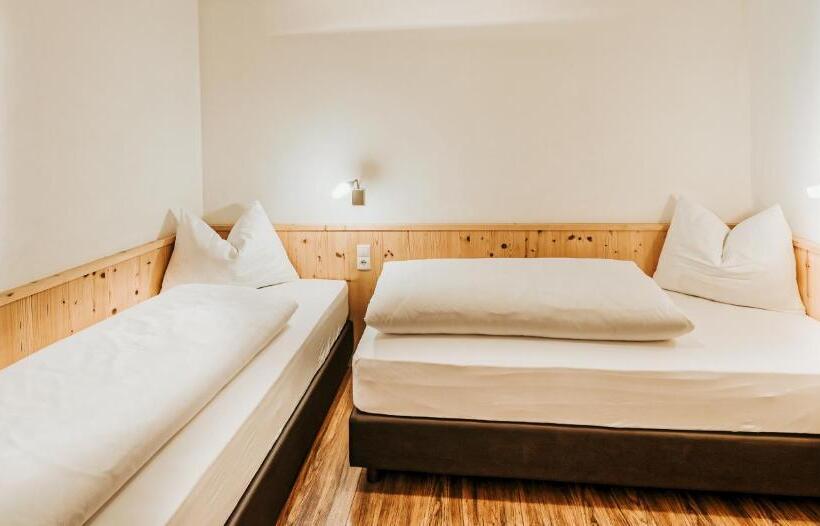 Апартаменты 2 Спальни, Bad Fallenbach