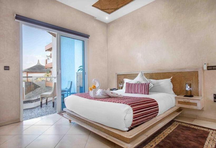 带海景的标准房, Chateau Eden El Rouh & Spa