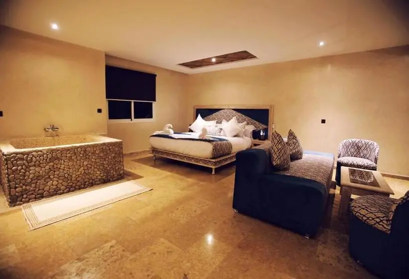 Deluxe Suite Sea View, Chateau Eden El Rouh & Spa