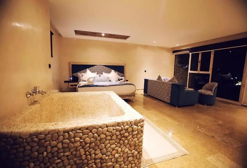 Deluxe Suite Sea View, Chateau Eden El Rouh & Spa
