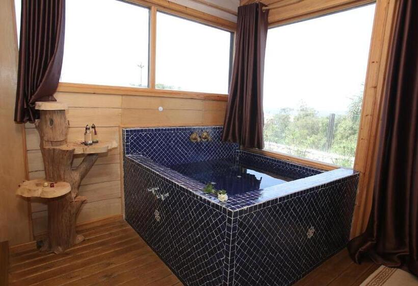 بنگله خانوادگی, Chateau Eden El Rouh & Spa