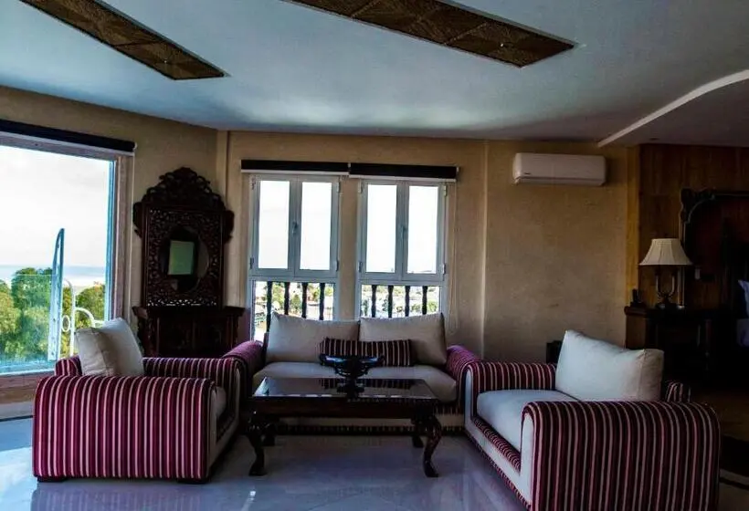 Superior-sviitti Merinäkymä, Chateau Eden El Rouh & Spa